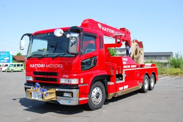 クレーン付き大型レッカー車JF20